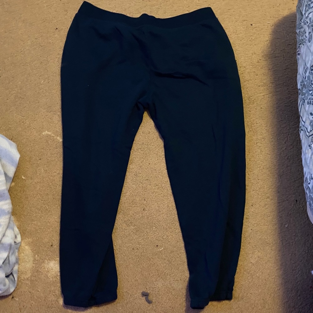 navy blue sweatpants